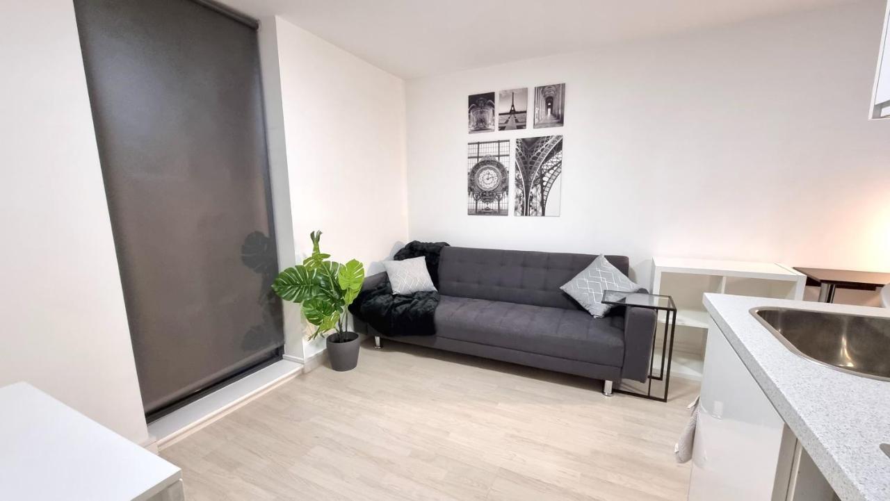 Spacious City Studio / Wifi / Parking Liverpool Exterior photo