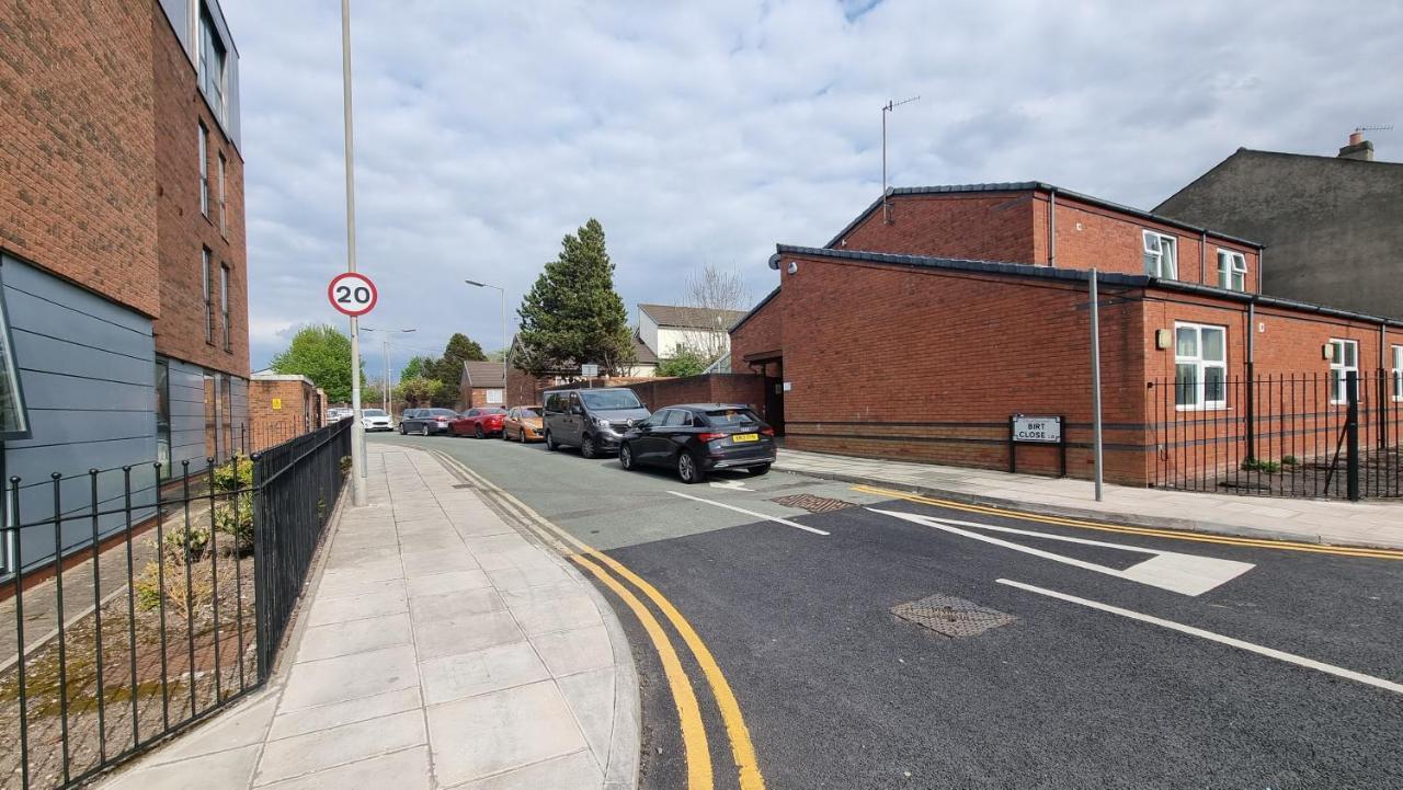 Spacious City Studio / Wifi / Parking Liverpool Exterior photo